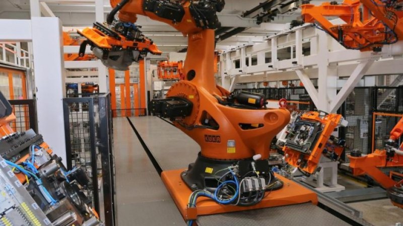 現代機器人可以替代德國工業中多達30萬個工作崗位